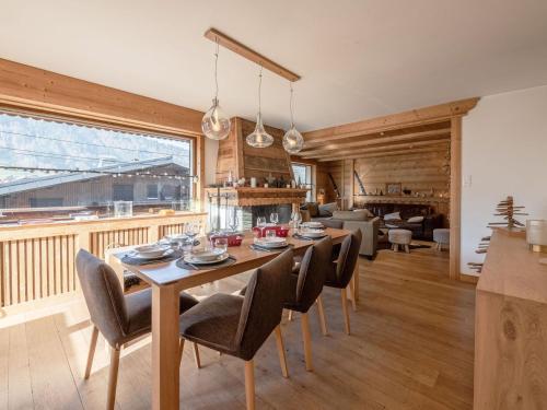Chalet rénové 11 pers, centre de Morzine, parking
