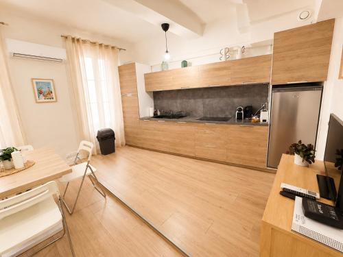 Cosy 2 bedrooms 2 bathrooms apartment - 1 min Palais & beaches