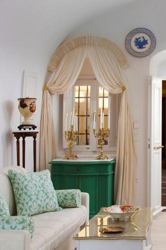 Olive Cave Houses – Photos 4