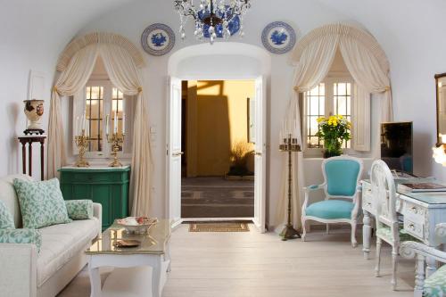 Olive Cave Houses – Photos 2