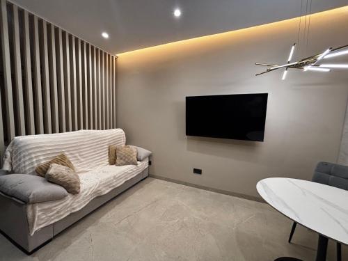 Moja Laguna-Beachside Apartment