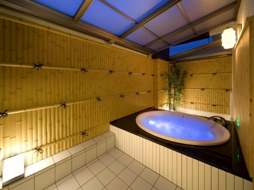 HOTEL&SPA 更 -Adult only- 名古屋栄 LOVE HOTEL