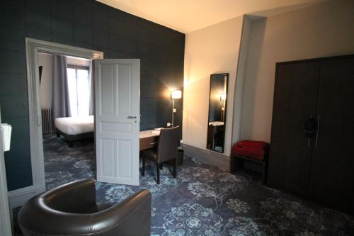 Koupelna v ubytování Hotel Le Jacquemart