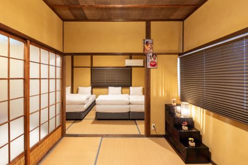 Tasone Stay OSAKA SGS1