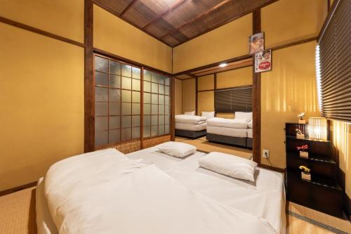 Tasone Stay OSAKA SGS1
