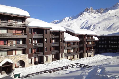 Résidence Creux De L Ours D - AGRÉABLE DUPLEX SKIS AUX PIEDS - PROCHE DES COMMERCES MAE-9664
