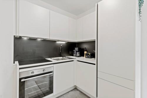 1-BR with Outdoor Space - Onsite Parking for 19,90 per Day