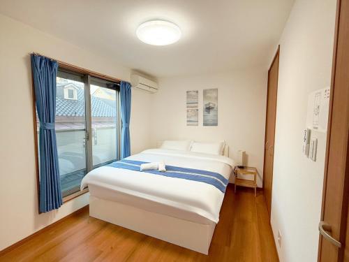 Newly renovated Modern house 3LDK 2 bathrooms and 2 toilets Children's items available Parking available
