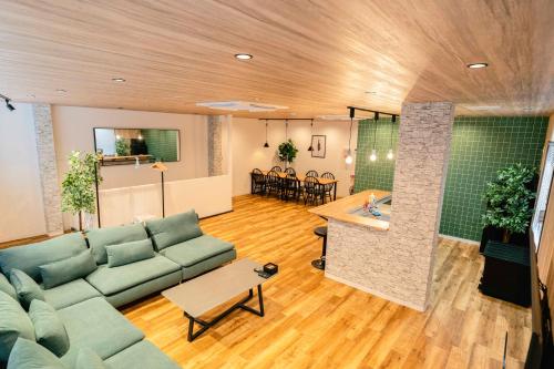 Tasone Stay OSAKA SEK1F