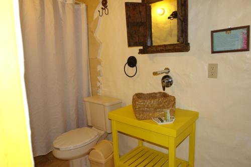 Et badeværelse på Hotel Posada Primavera