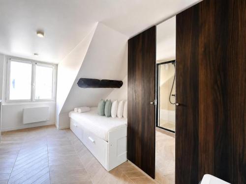 Le Marais Studio Apartment Near Place des Vosges