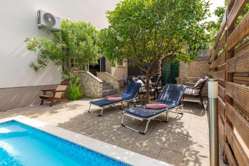 Villa Šima- luxury apartment with private pool