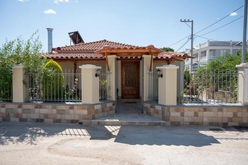 Filias Family Home by Home Sweet Home