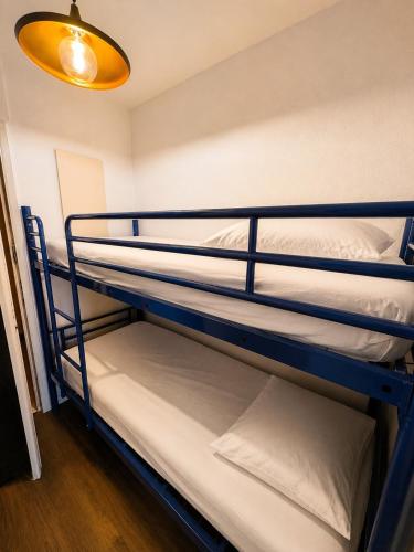 Studio Cosy avec Piscine & Parking au Cœur Fréjus
