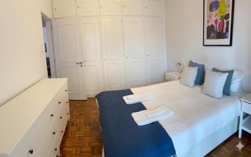 Estoril 2 bd by the Beach