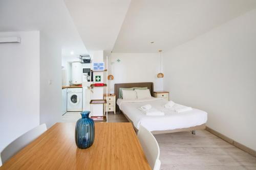 Renovated Alfama Loft, Santa Apolonia