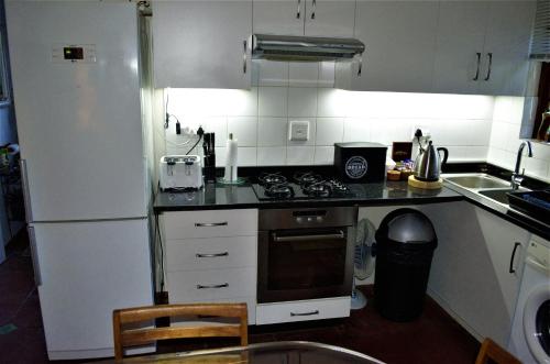 Una cocina o zona de cocina en 79 On Ridge