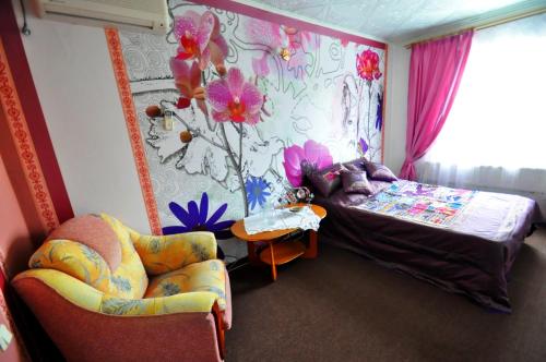 ヴィチャゼヴォにあるGostevoy Dom Akvarelのベッドルーム1室(ベッド1台付)が備わります。