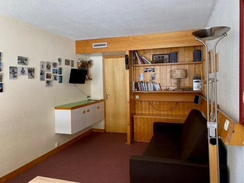 Résidence Lauzieres - Appartement 3 pièces pour 8 personnes skis aux pieds et proche des commerces dans le village du Charvet à Arc 1800 MAE-4484