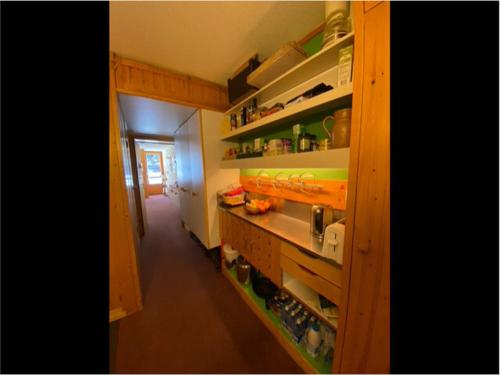 Résidence Lauzieres - Appartement 3 pièces pour 8 personnes skis aux pieds et proche des commerces dans le village du Charvet à Arc 1800 MAE-4484