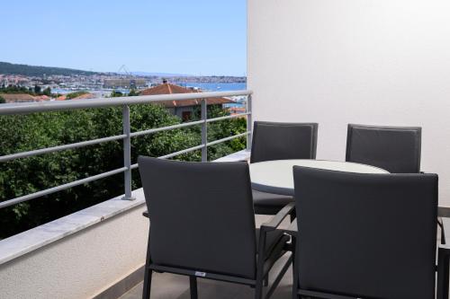 Brand new Luxury apartment G & L with sea view