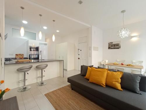 Ruzafa apartment with a hot tub