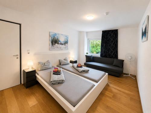 Aldrans Apartment with 3 bedrooms