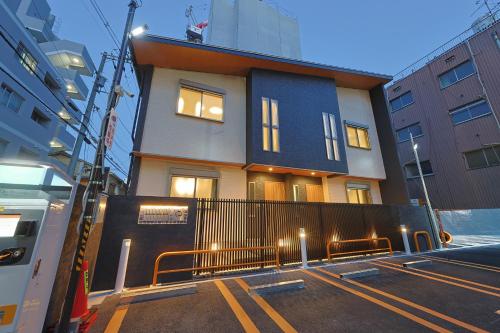 ISUKa House