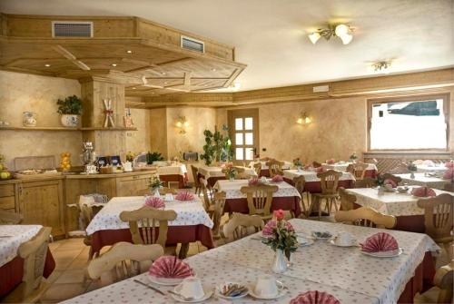 Restaurace v ubytování Hotel Garnì COSTANZA