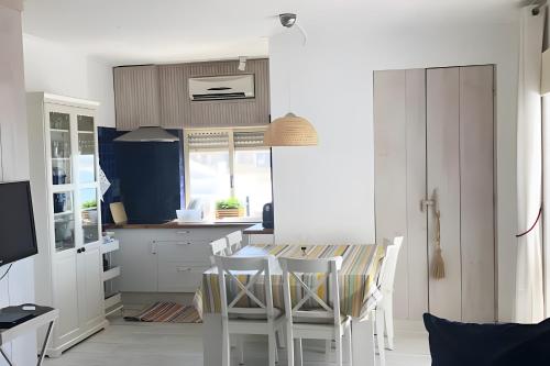 T2 Frente Mar com Lounge