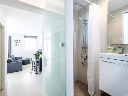 3 Charming Apartment in Las Americas