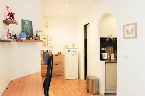 Small comfortable nest near Montparnasse