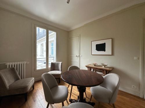 Parisian Home - Saint Germain