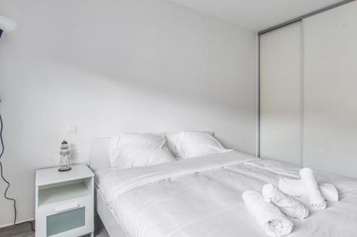 Bright apartment with a view in Antibes