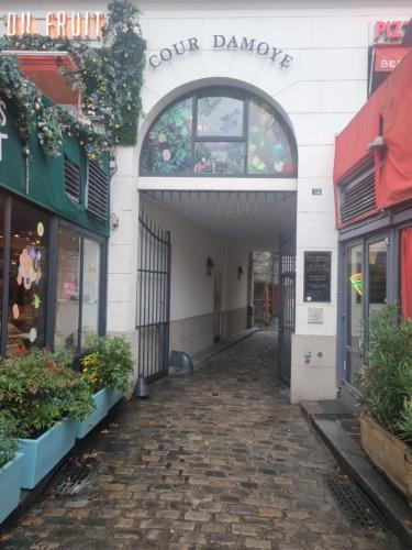 Grand studio sur cour privée