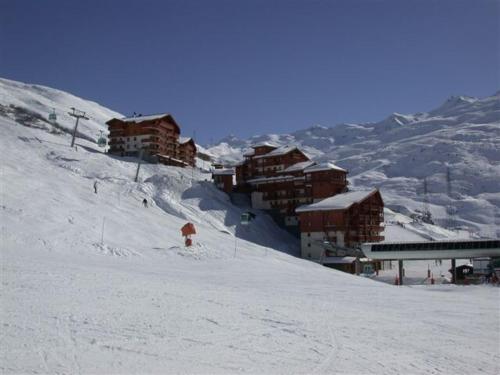 Résidence Valmont - Appartement avec 2 chambres et vue sur la montagne pour 6 personnes MAE-4154
