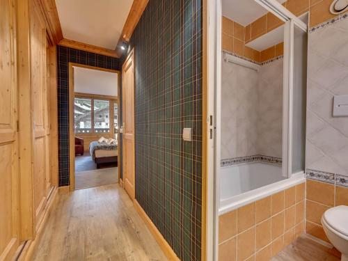 Confortable appartement 4 pièces avec wifi, parking, exposé Sud près des pistes à Val-d'Isère.