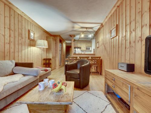 Confortable appartement 4 pièces avec wifi, parking, exposé Sud près des pistes à Val-d'Isère.