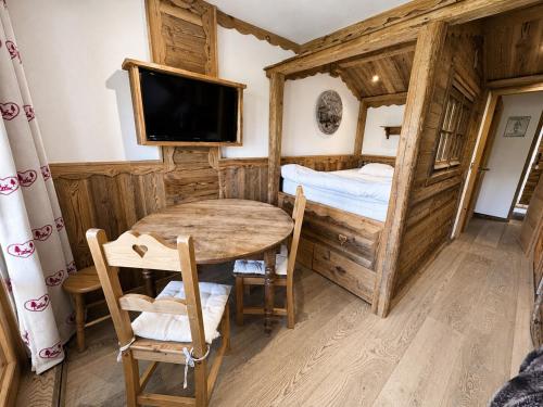 Résidence Necou - Studio déco style chalet en bord de pistes pour 3 personnes MAE-5954