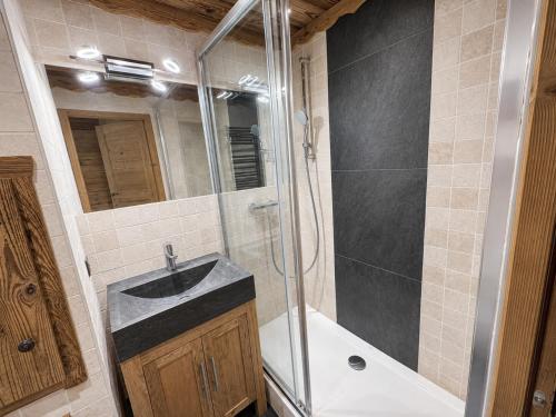 Résidence Necou - Studio déco style chalet en bord de pistes pour 3 personnes MAE-5954