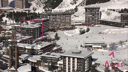 Résidence Oisans - Appartement chaleureux ski aux pieds aux Ménuires pour 5 personnes MAE-4874