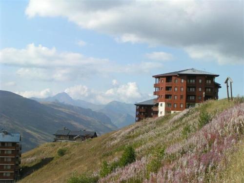 Résidence Necou - Studio avec lit clos savoyard au bord des pistes pour 4 personnes MAE-5374