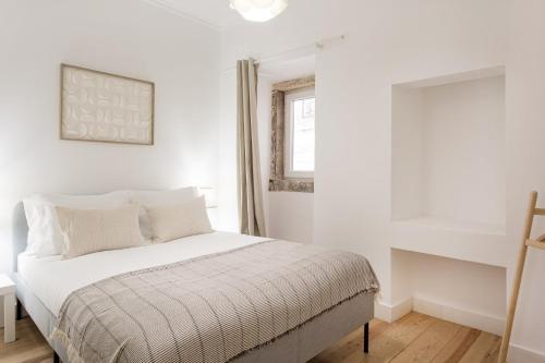Modern Flat in Historic Mouraria