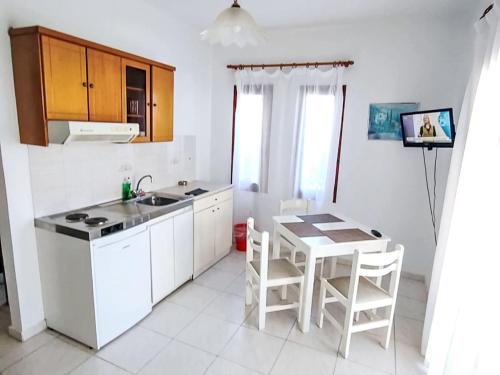 Apartment Sunny apartment number 1 by Interhome
