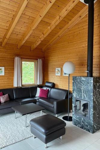 Apartment Brunnquell Appartement-Fewo- Dusche oder Bad- WC 4 1-2 Zimmerwohnung- 6-Betten by Interhome