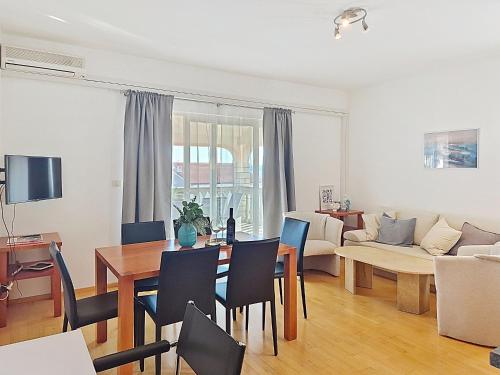 Apartment Loza by Interhome