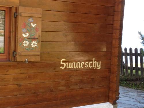 Apartment Sunneschy 1- OG Süd Appartement-Fewo- Dusche- WC 3 Zimmerwohnung- 6-Betten by Interhome