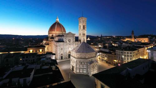 Santa Croce historical apartment