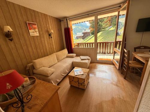 Meribel-Mottaret Rare 2 chambres dont cabine fermée à côté des pistes - Classé meublé de tourisme