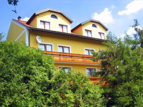Das Gebäude in dem sich das Hotel befindet